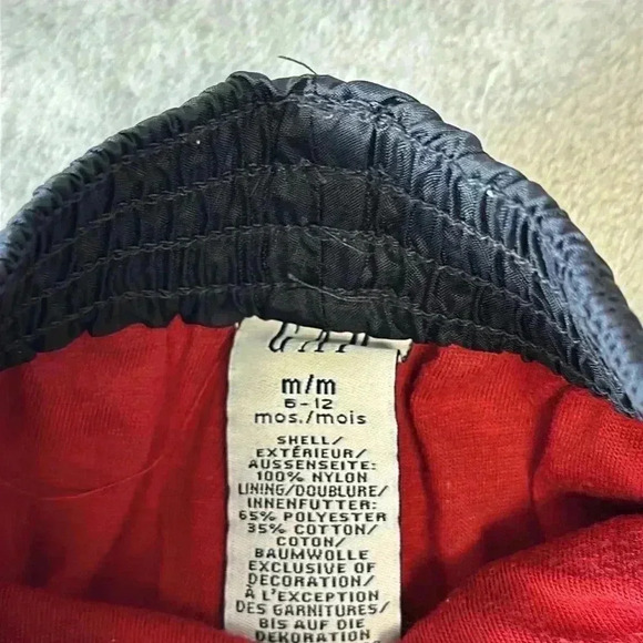 GAP - 2 piece matching set.  Size 6-12 months - Picture 6 of 8